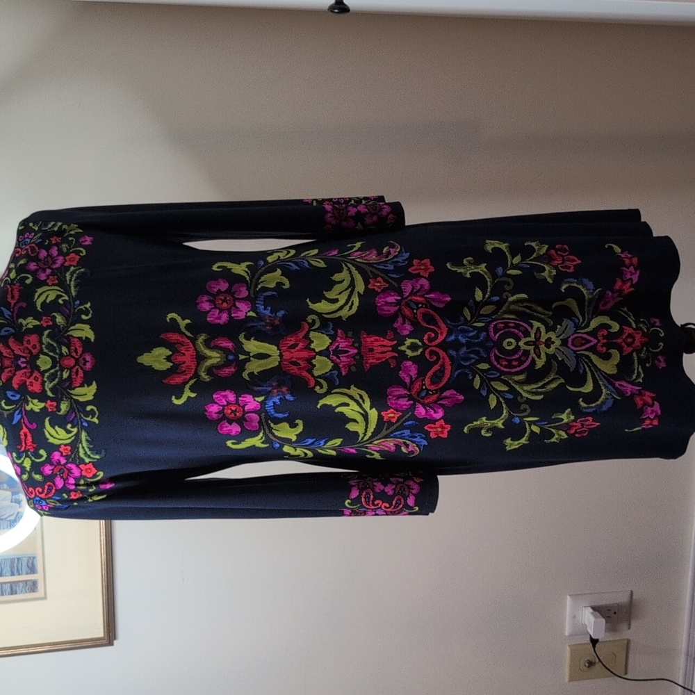 Floral Embroidered Print Navy Dress - Picture 3 of 6
